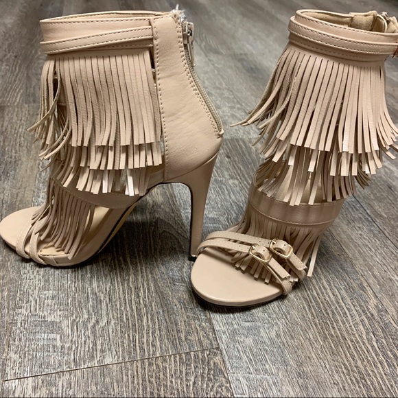 Liliana Shoes - LILIANA NUDE FRINGE ZIP BACK HEELS SIZE 5.5